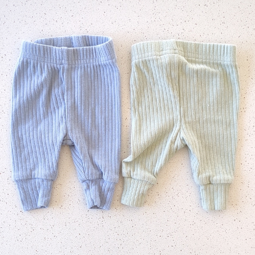 13 Piece Bundle - Neutral and Pastel Baby Pants & Short Sleeve Bodysuits - Picture 6 of 9